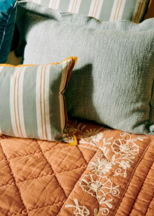 Sezane Bestickte Steppdecke