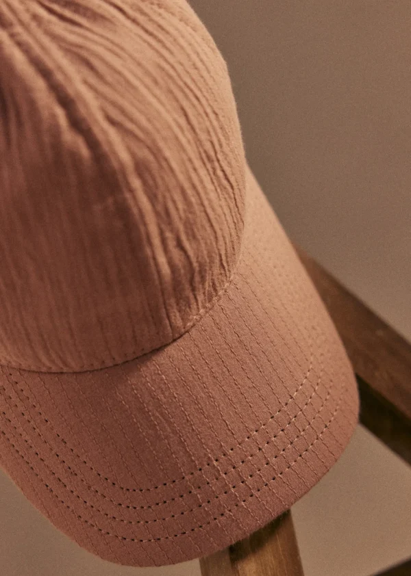 Sezane Cap Chase