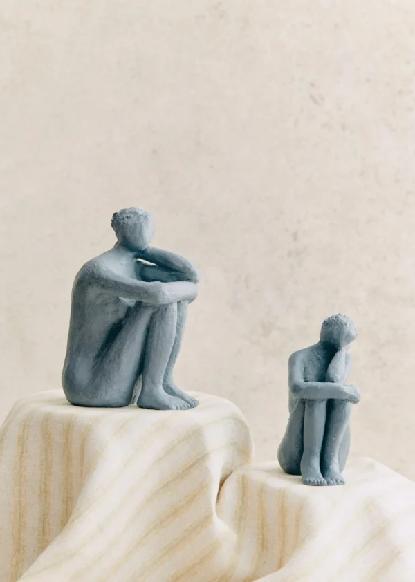 Sezane Skulptur Guénolée Courcoux - Frau In Gedanken Großes Modell