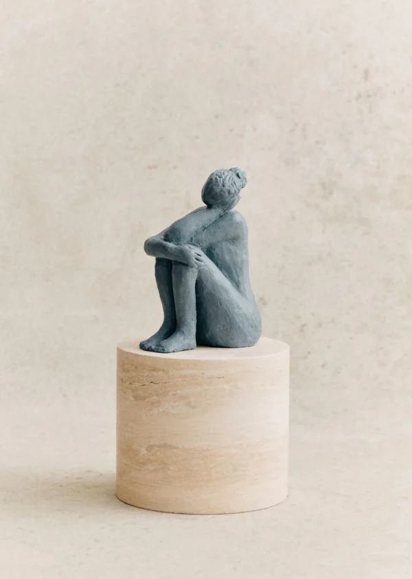 Sezane Skulptur Guénolée Courcoux - Frau In Gedanken Großes Modell